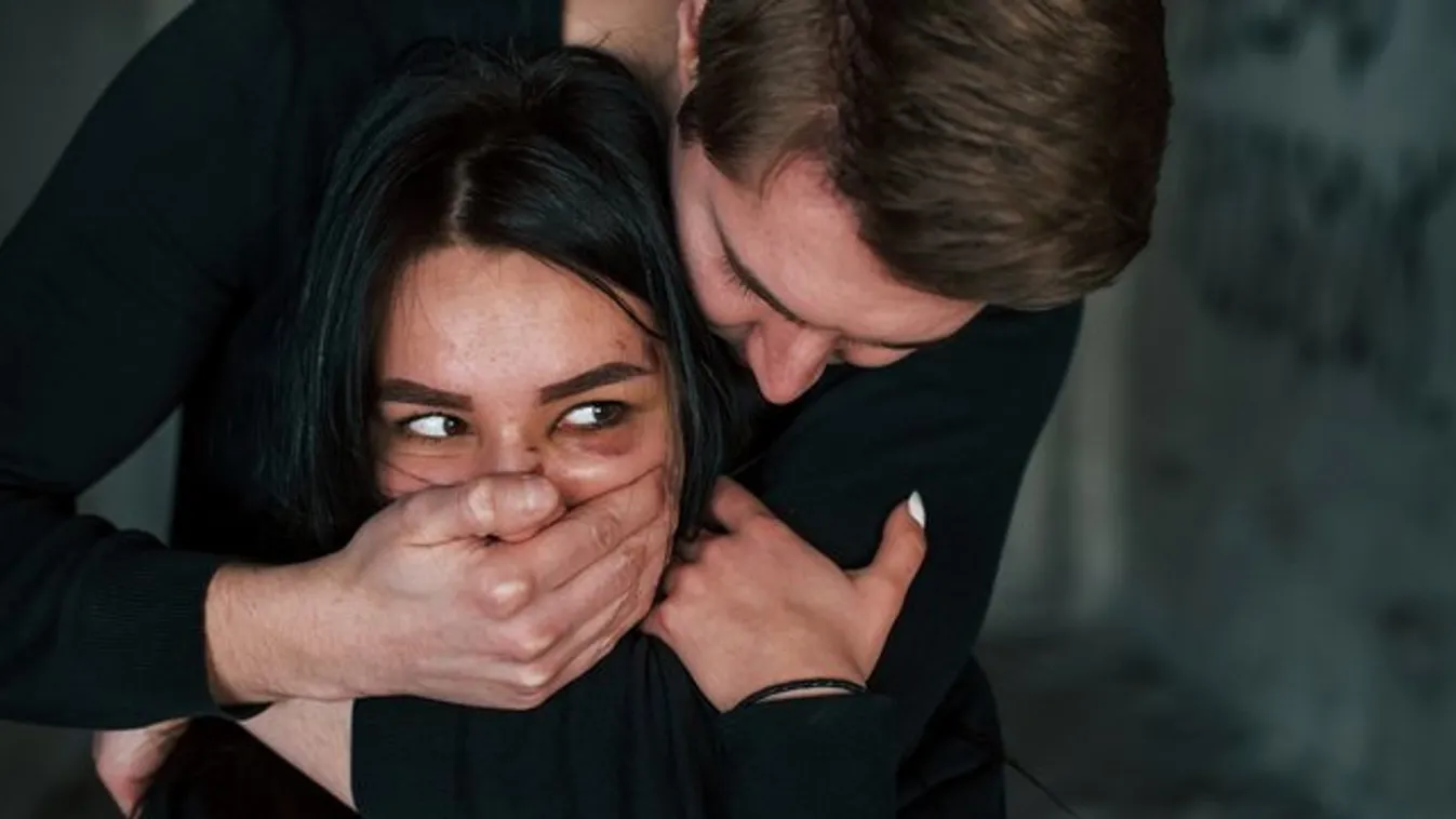 Nyomoz a rendőrség: Autós fantom akarta elrabolni a tinilányt Feketeerdőnél