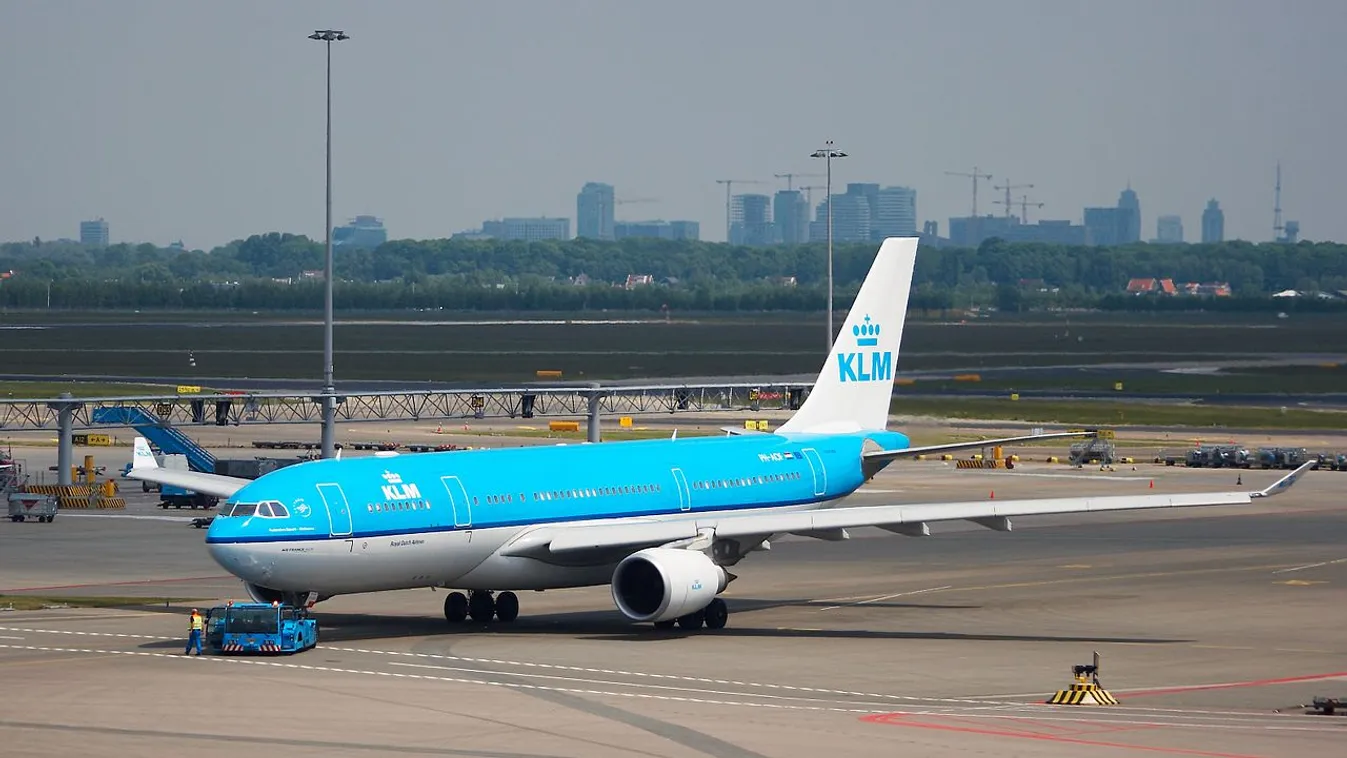 Bajba került a KLM a kötelező negatív teszt miatt