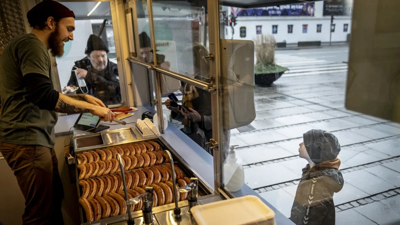Dániában most ünneplik a kolbászoskocsik 100 éves jubileumát