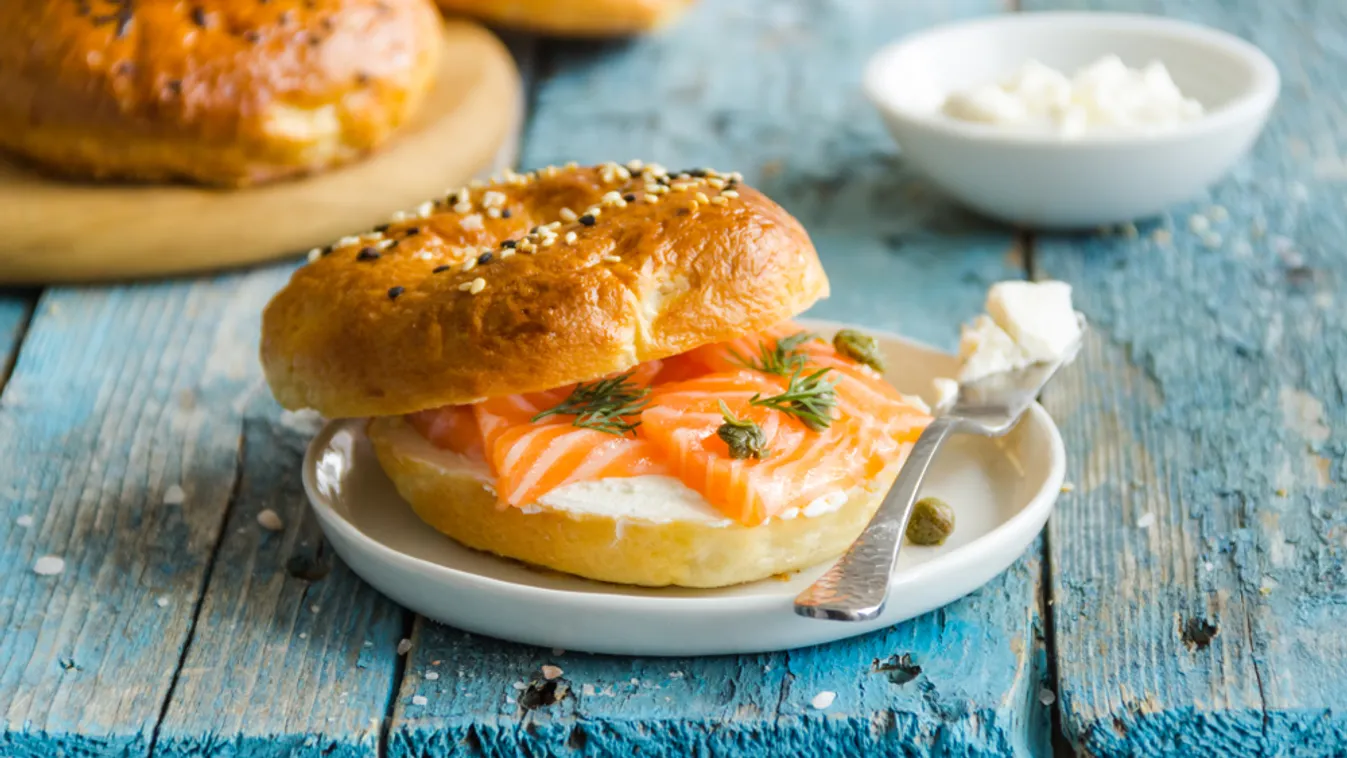 A bagel világnapja alkalmából Budapesten is különleges szendvicseket kínálnak