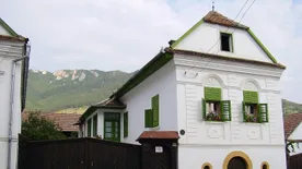 Gyönyörű kisfilm kalauzol minket az erdélyi Torockóba
