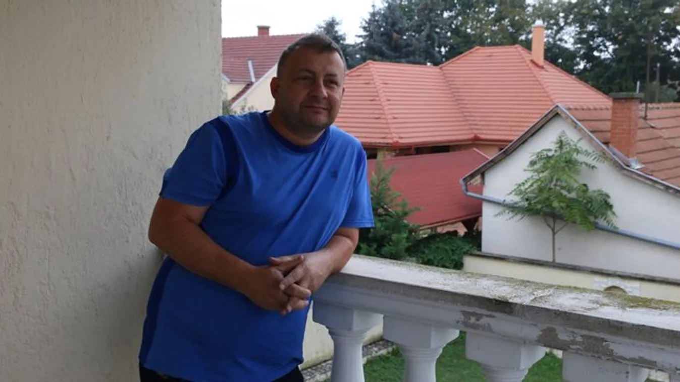 Gáspár Zsolti laptopot vitt a romatelepre, kiderült, miért