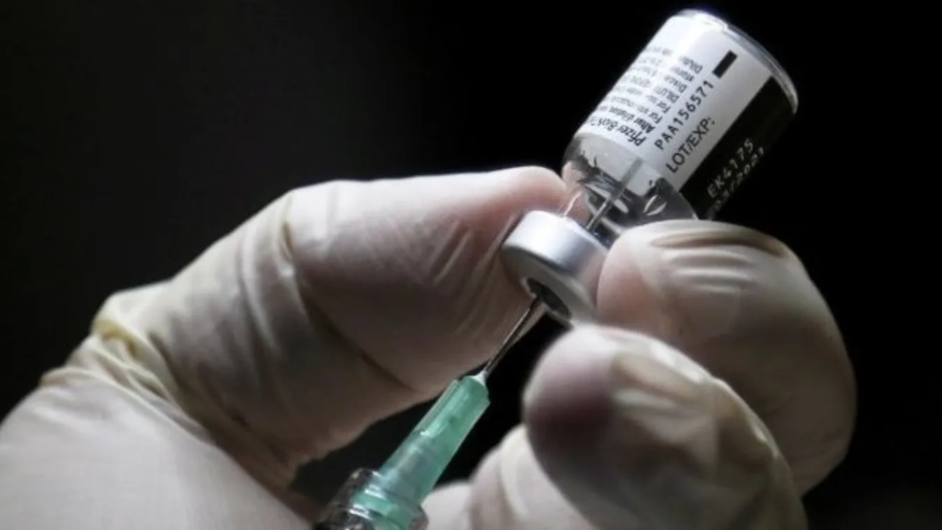 További 300 millió adag Pfizer/BioNTech-oltóanyagot szerez be az Európai Unió