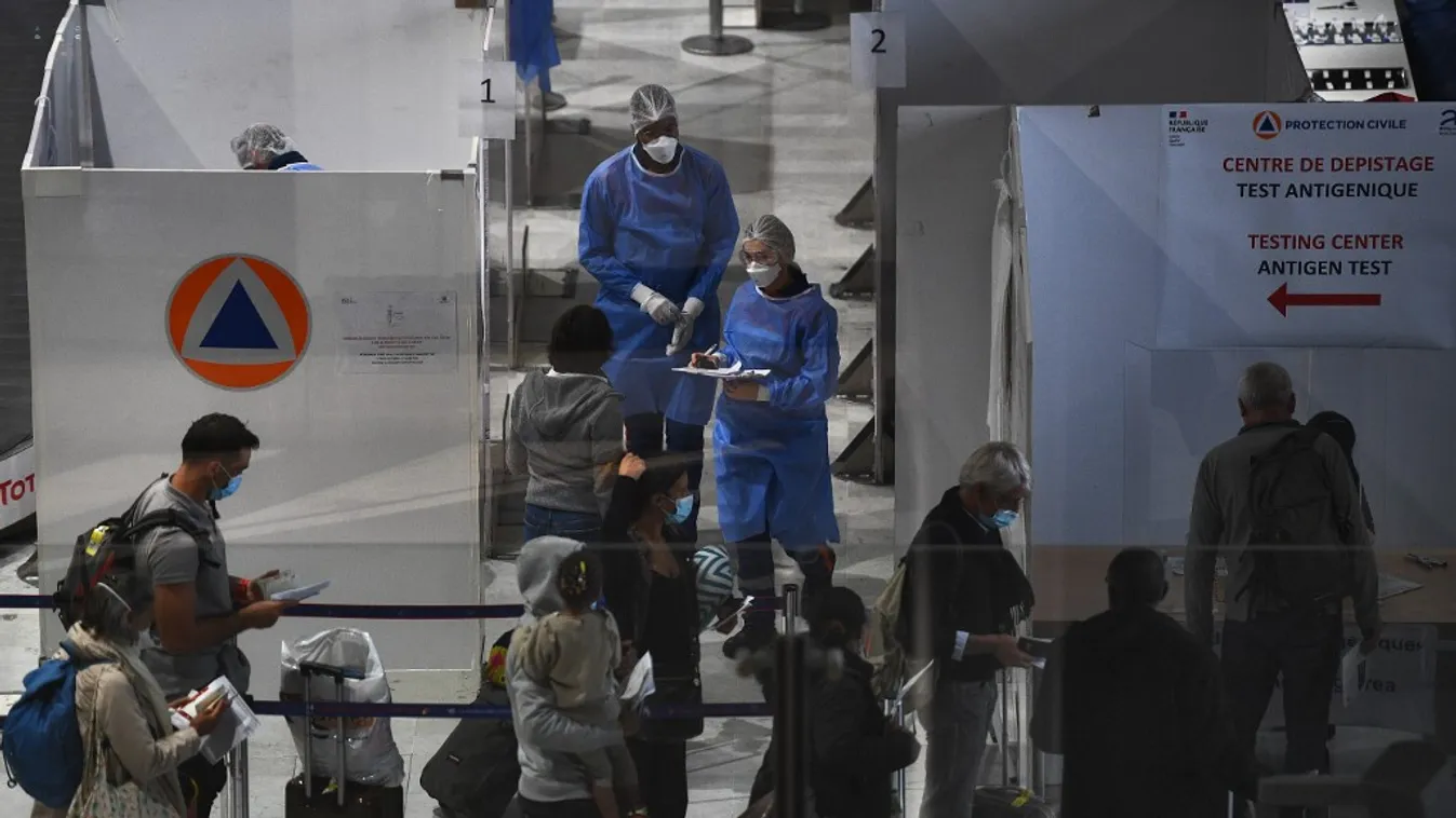 Négy napra a reptéren ragadtak az Air France utasai