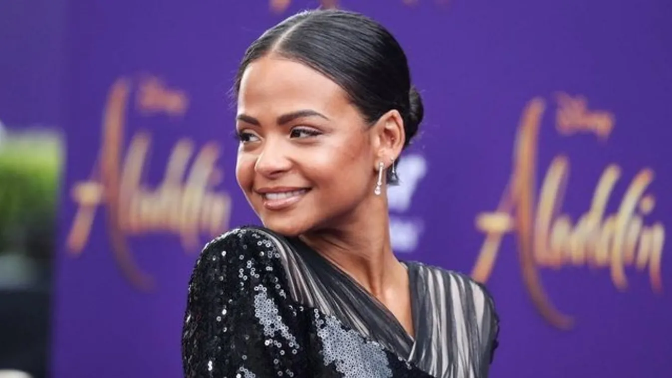 Rihannában szexizik a popsztár – fehérneműben pózolt a terhes Christina Milian – fotó