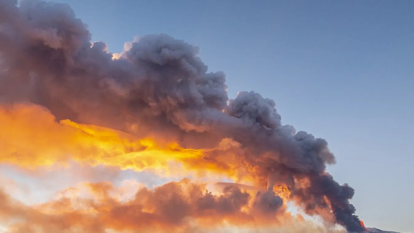 Kitört az Etna, lezárták a szicíliai Catania repülőterét