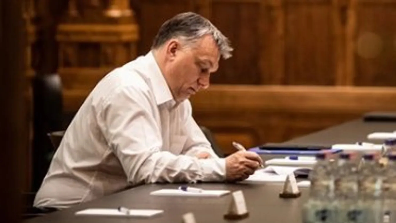 Így harcol az álhírek ellen Orbán Viktor