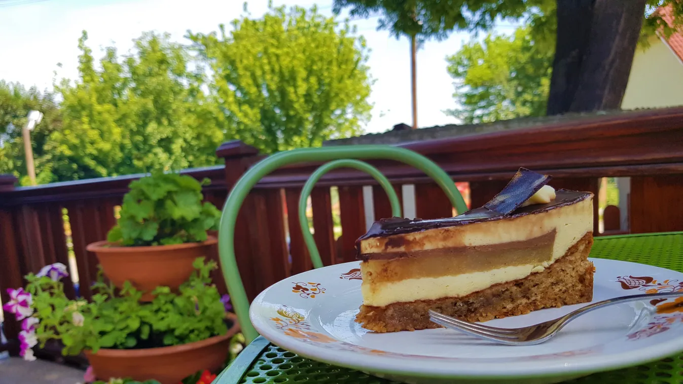 Cukrászdák, amelyek körasztalai mellé már nagyon beülnénk