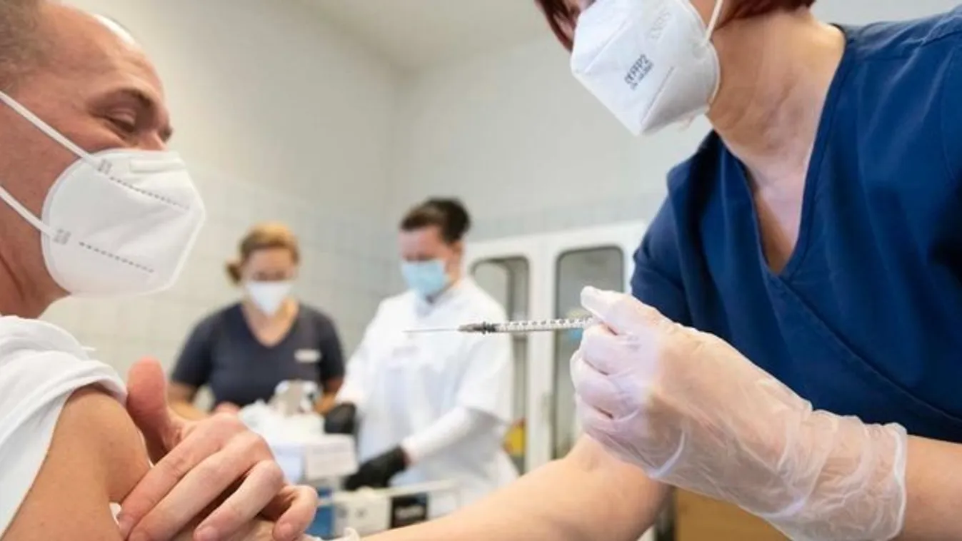 Már 1 millió 696 ezerre nőtt a beoltottak száma Magyarországon