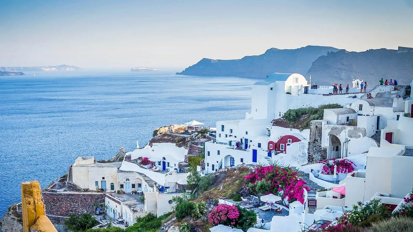 Teszt és karantén nélkül léphetnek Görögországba a beoltott turisták