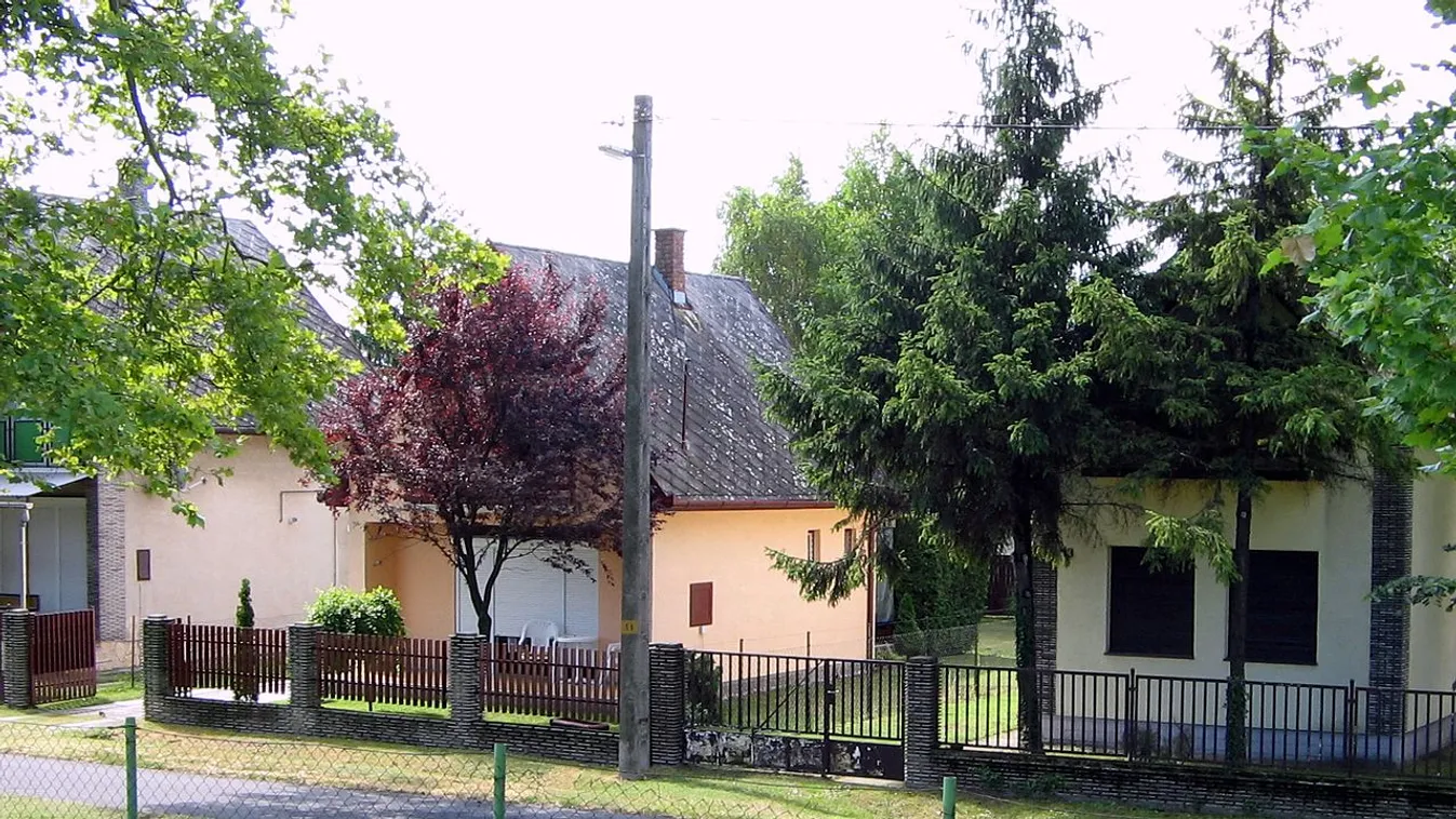 Új kerékpárút épül a Balatonnál