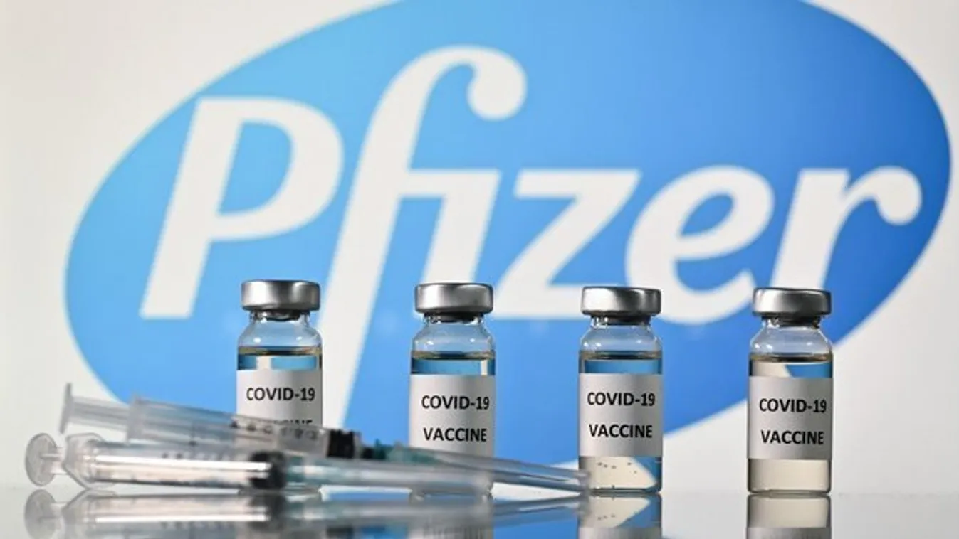 Nagyszerű hírek a Pfizerről: 100%-ban hatékony ennél a korcsoportnál