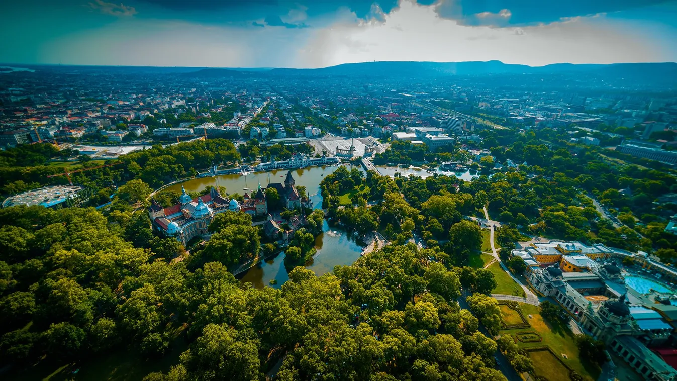Ez a régi kilátó is visszatér a Városligetbe