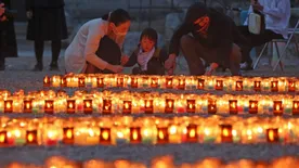 Egész Japánban megemlékezéseket tartanak a fukusimai katasztrófa 10. évfordulóján