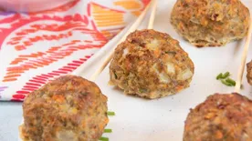 Zabpehelytől lesz omlós a brokkolis pulykafasírt - kínálja a nagyi zöldborsófőzelékével – recept
