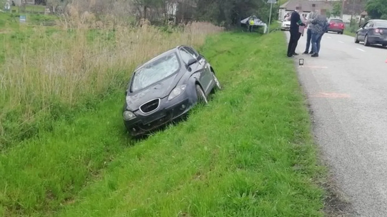 Tragédia Veszprém megyében: az út szélén halt szörnyet egy nő - fotó