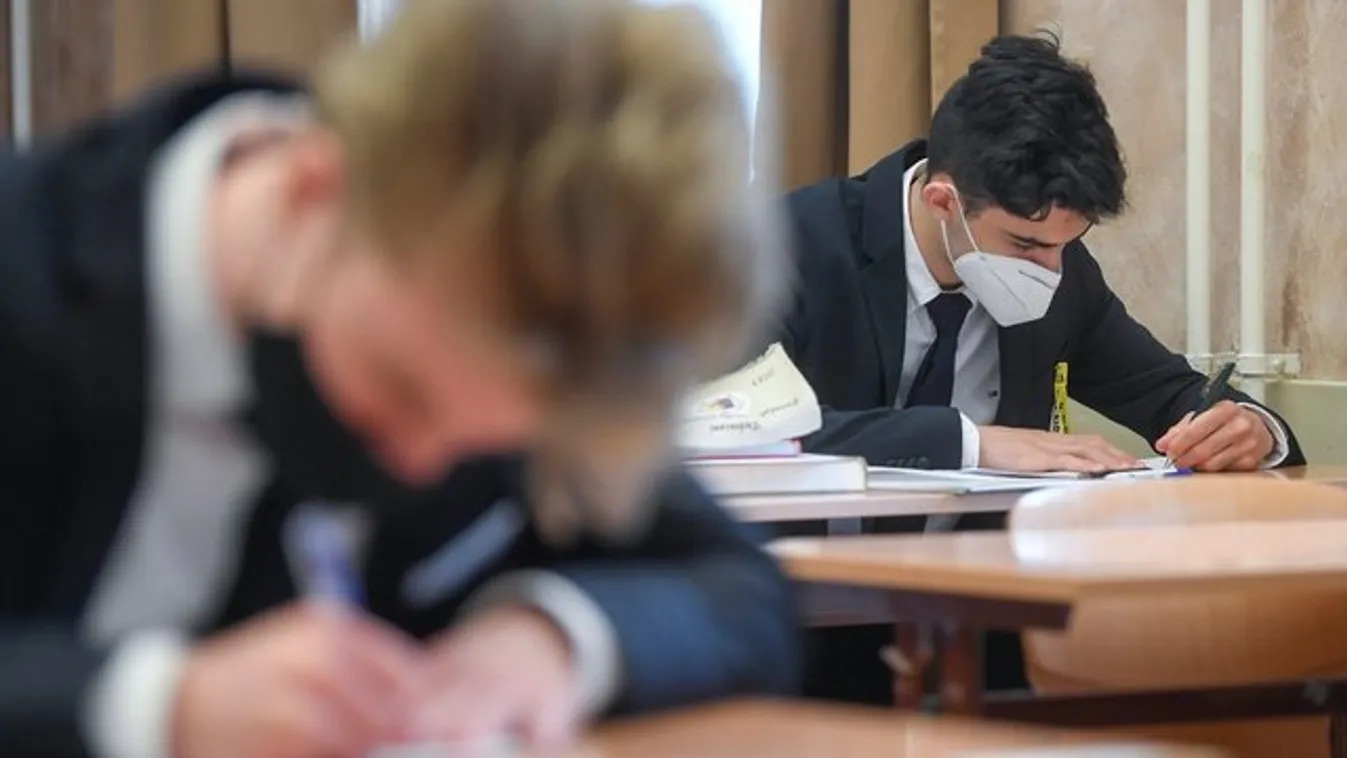 Folytatódnak az érettségi vizsgák: A matematika írásbeliken a sor