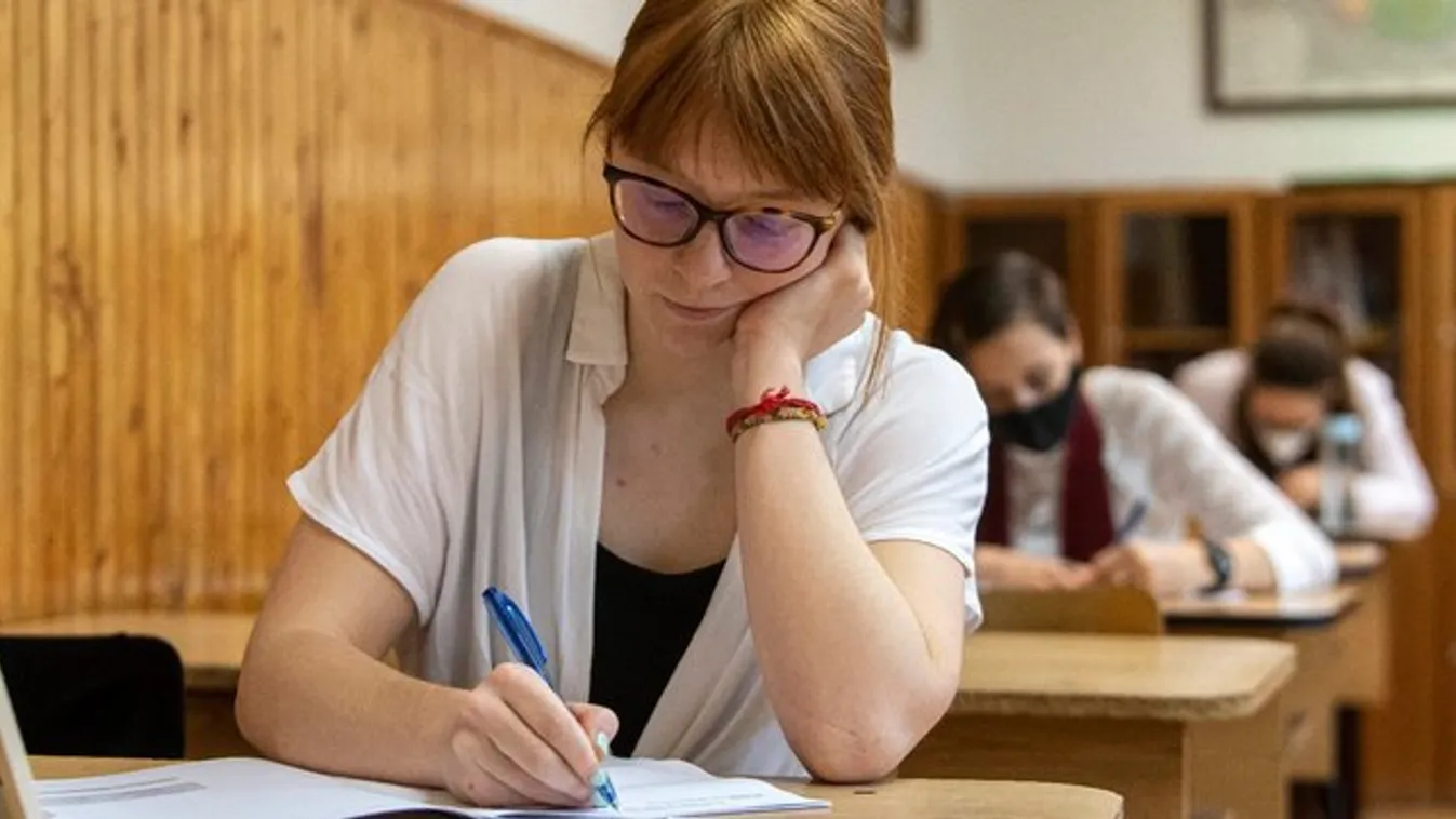 Itt vannak 2021-es magyarérettségi feladatok és megoldásai