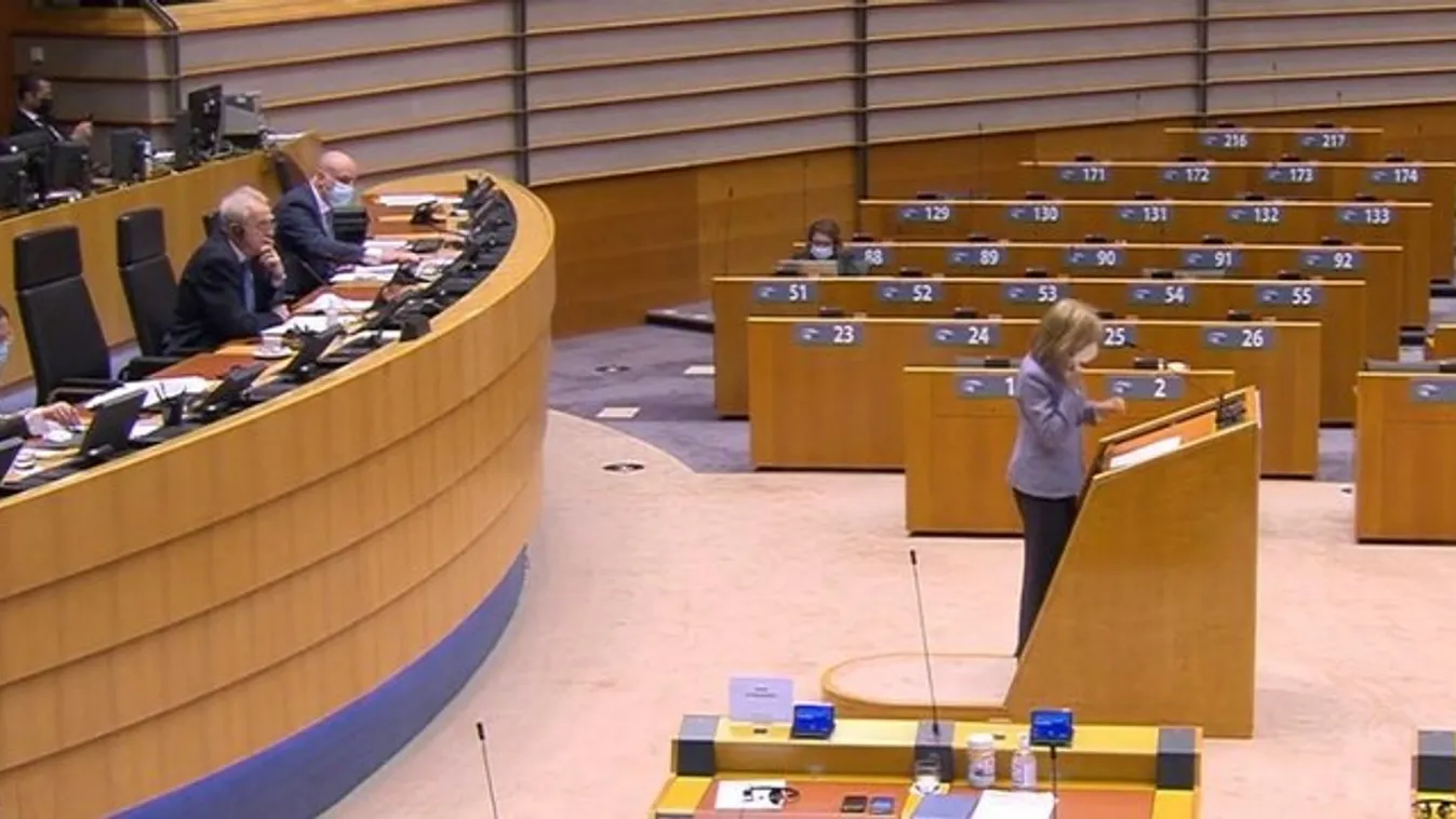 Tovább folytatódik a vakcinabotrány: a ciprusiak szerint nem meglepő, hogy Stella Kyriakides családja korrupciós botrányba keveredett – videó