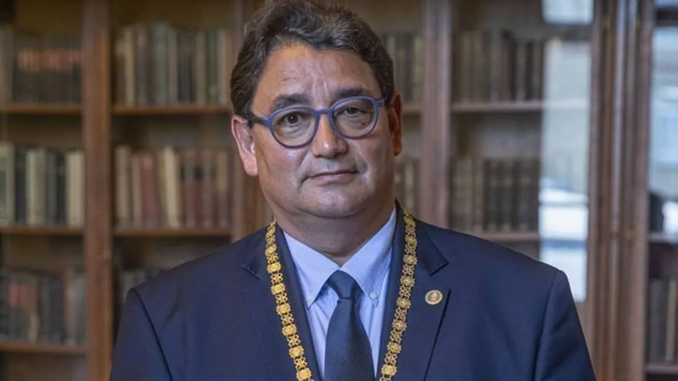 Fontos kéréssel fordult az emberekhez Merkely Béla a járvánnyal kapcsolatban