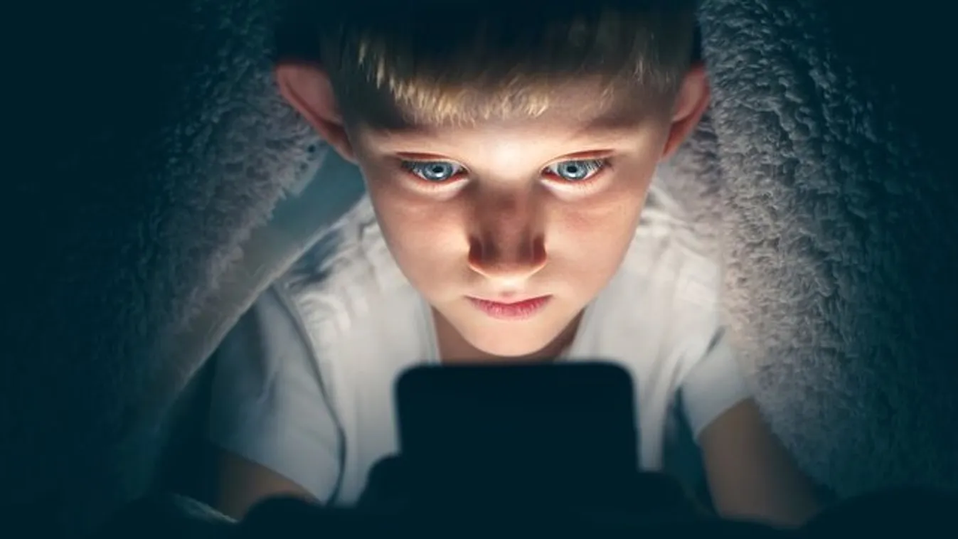 Újabb játszótér pedofiloknak: jön a gyerek-Instagram