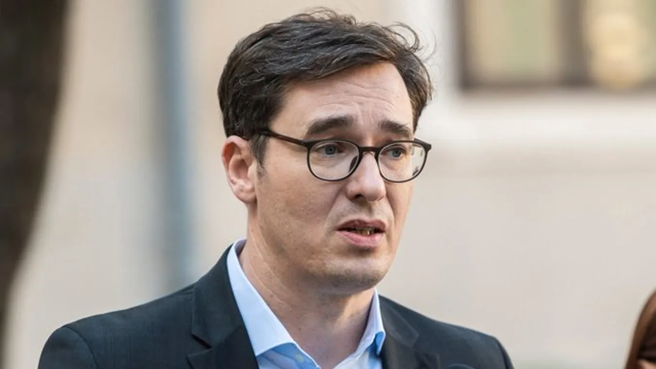 Karácsony Gergely nem tud angolul, de másokat azért lenéz