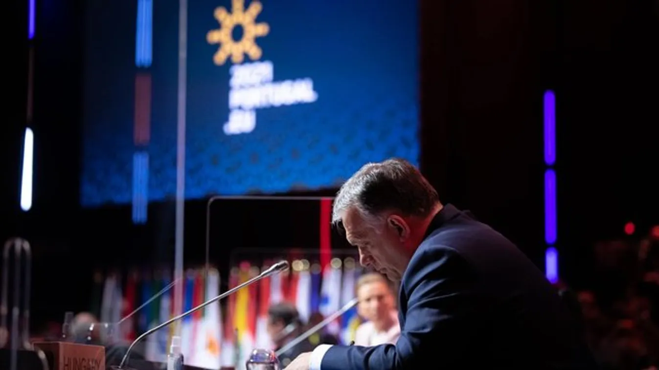 Orbán Viktor: Ezen múlik, mikor indíthatjuk újra a gazdaságainkat - fotó