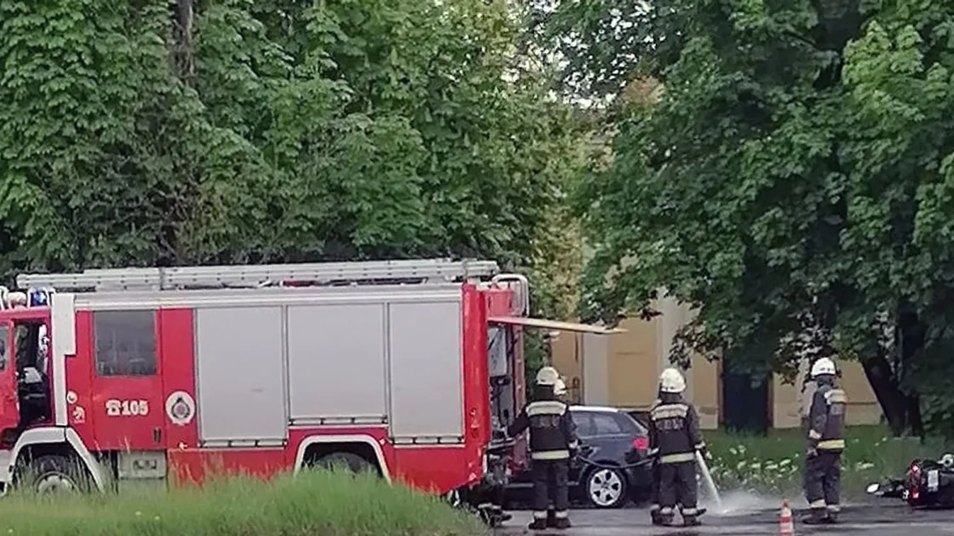 Súlyos baleset Vácon – életveszélyes állapotban vittek kórházba egy motorost