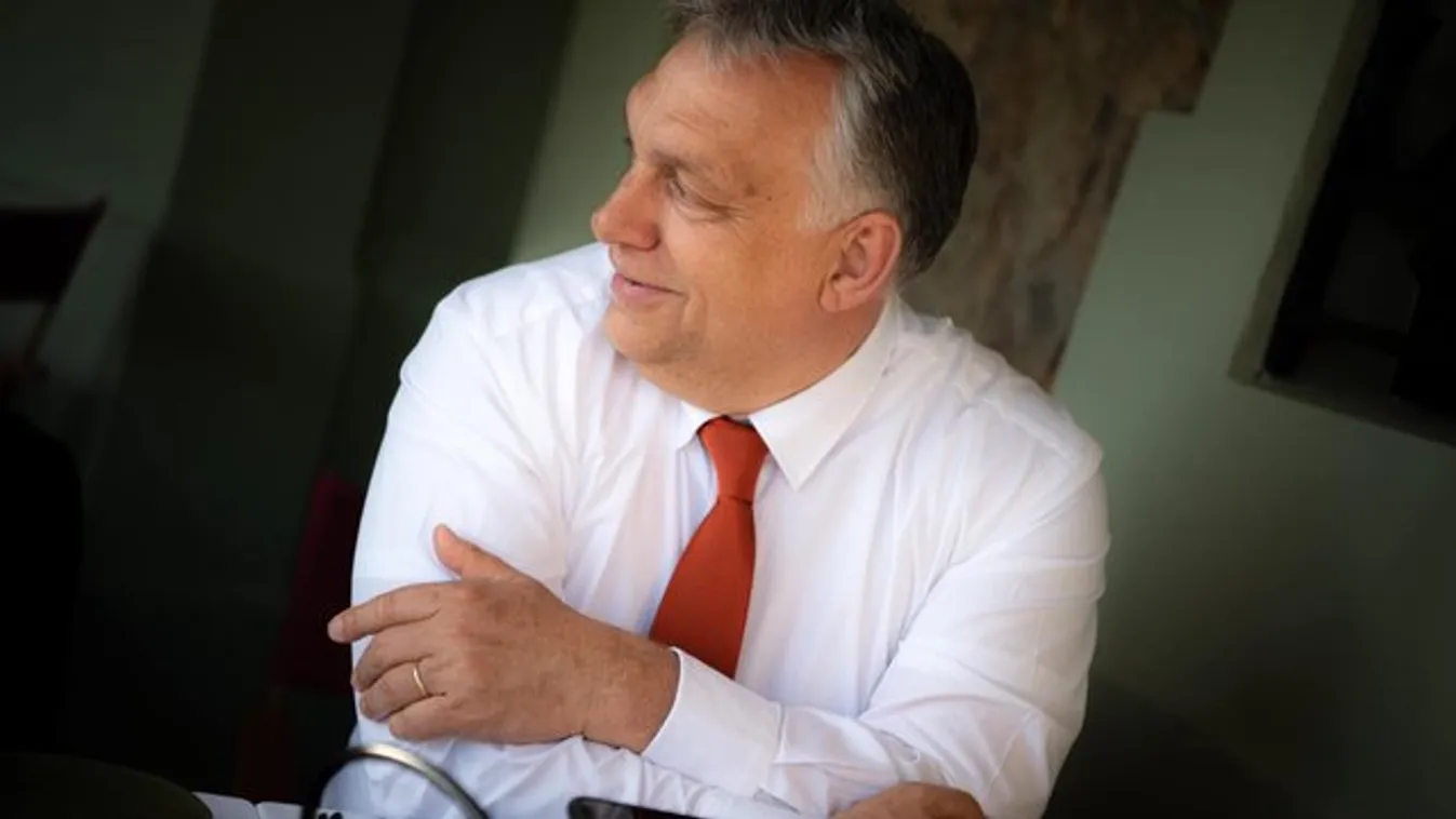Orbán Viktor jó hírekkel szolgált az éjszaka közepén - videó