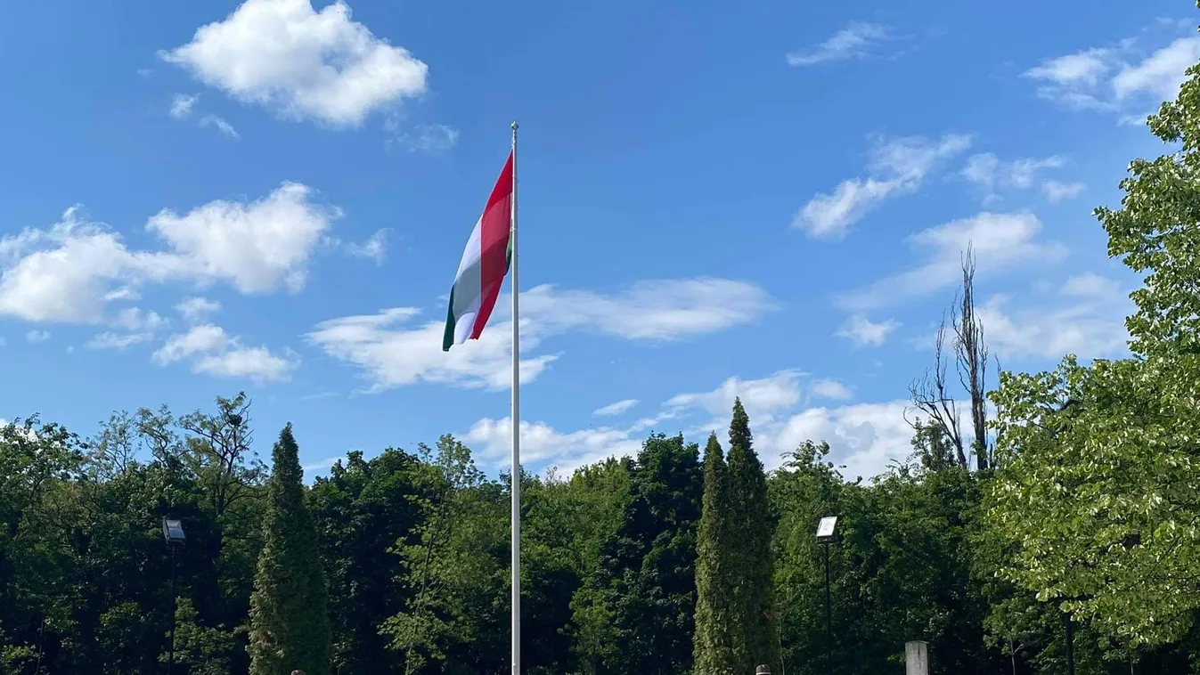 Megújult a Hősök parcellája a Fiumei úti sírkertben