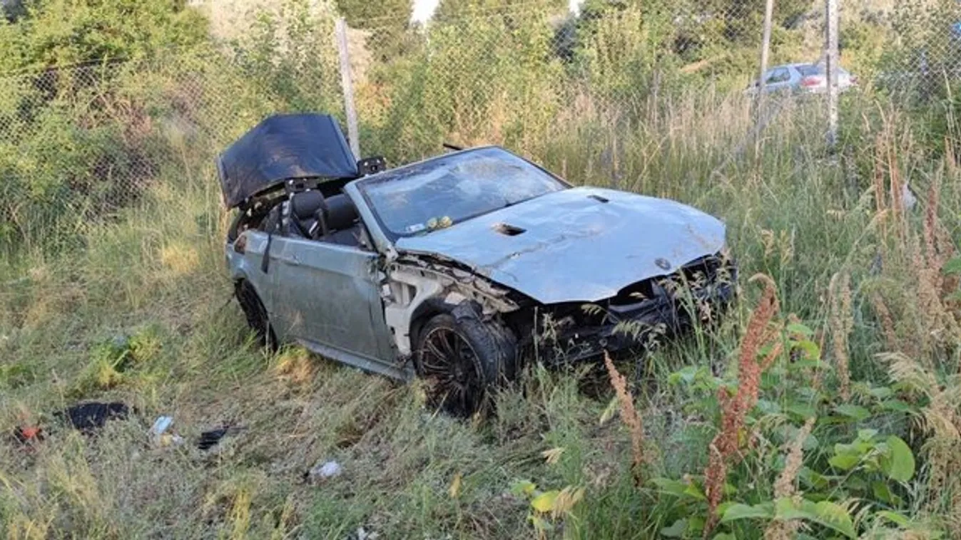 Szörnyű baleset az M7-esen, egy ember meghalt – fotók