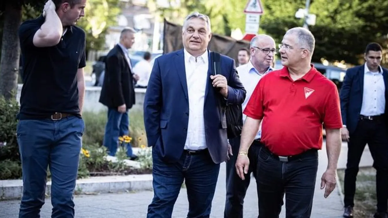 Debrecenből jelentkezett Orbán Viktor - fotó