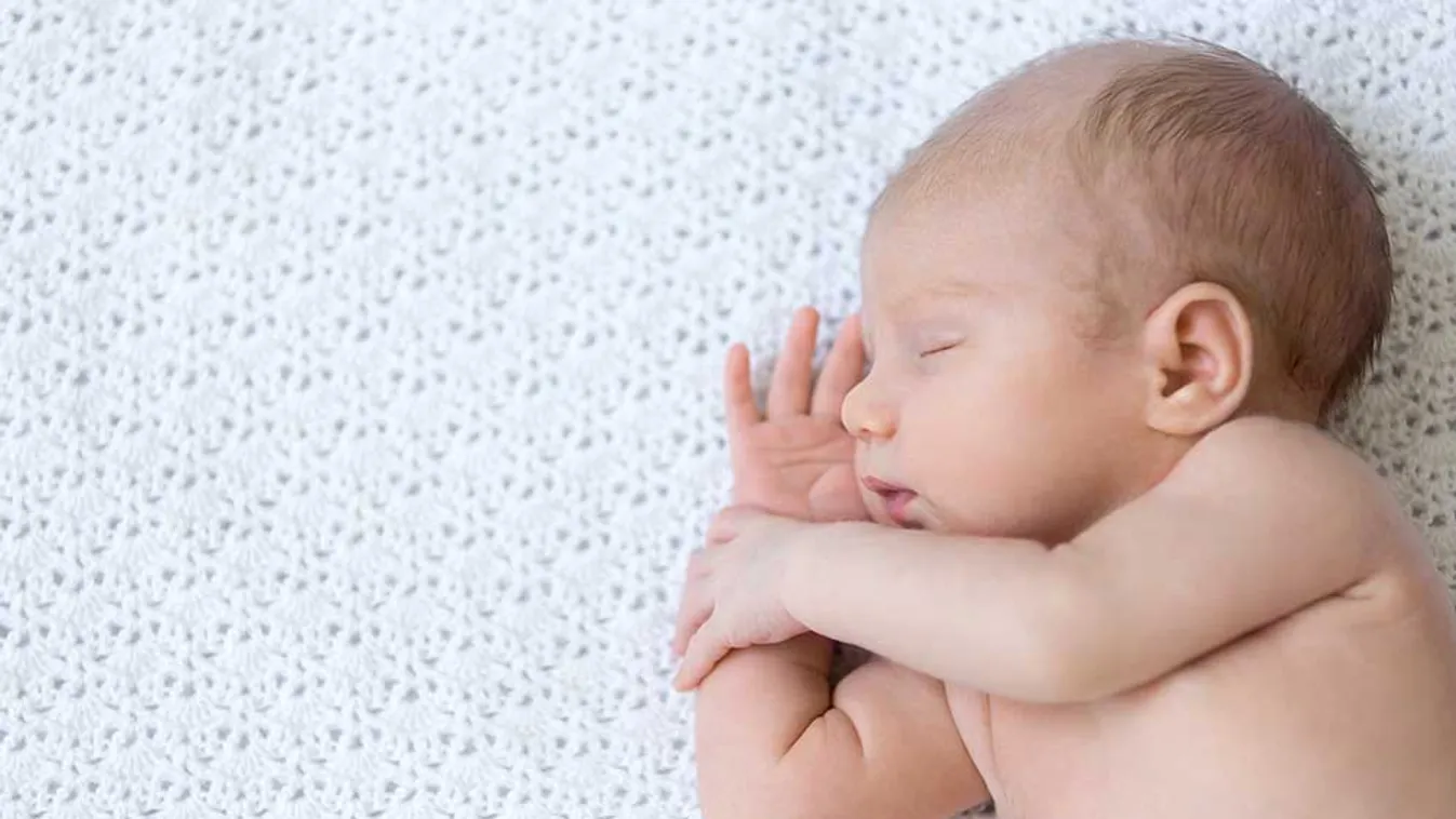 Mitől lehetnek pattanásszerű kiütések a babán?