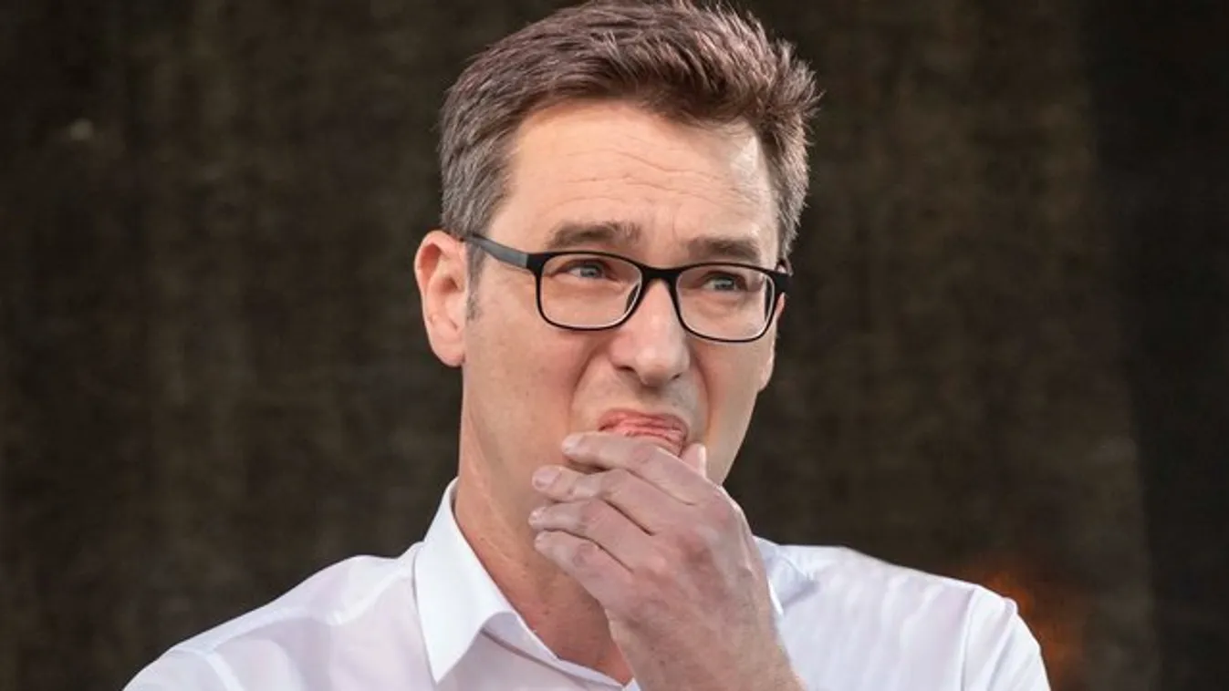 Karácsony Gergely egy luxusvillából üzen hadat a gazdagoknak – videó