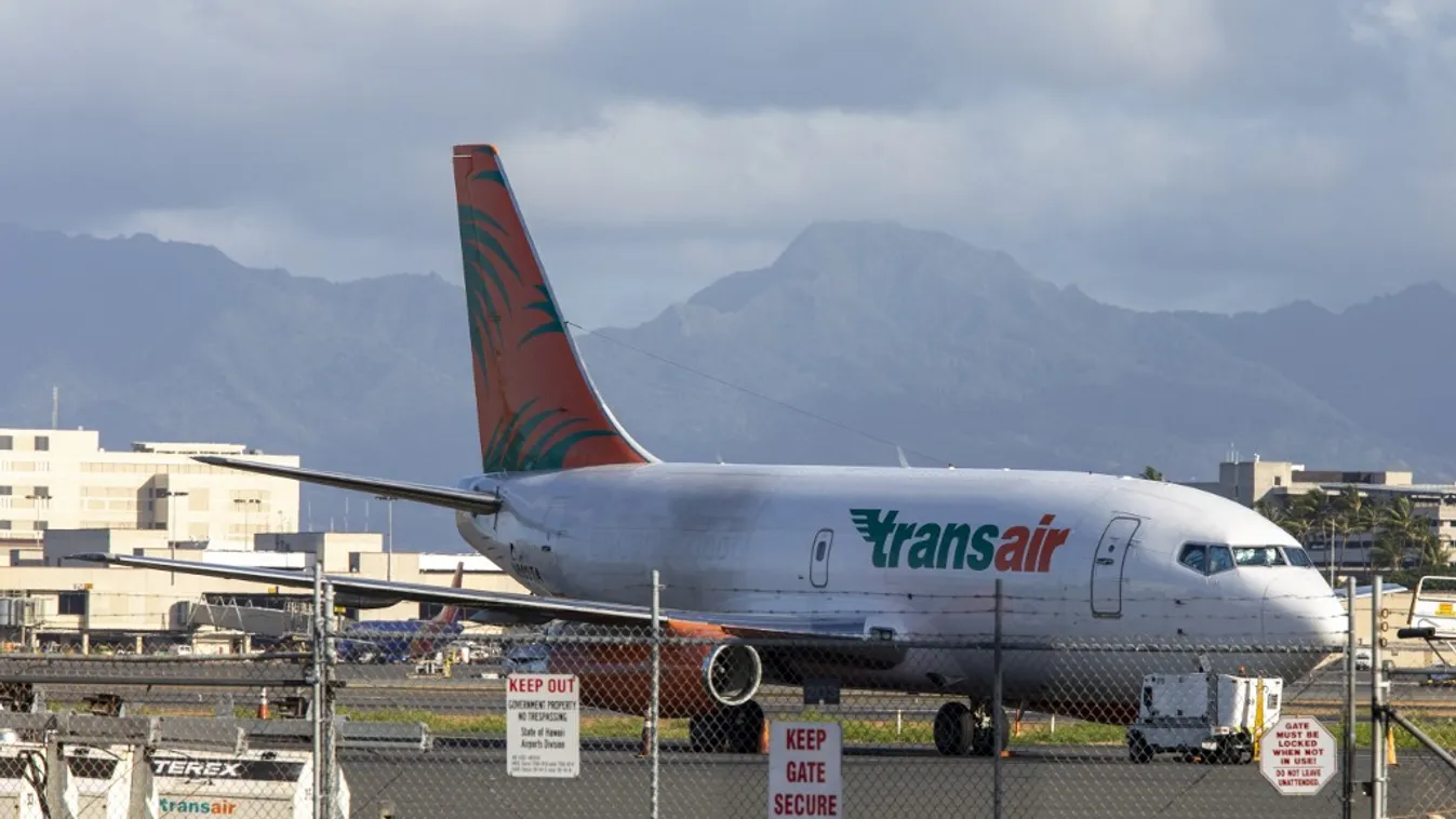 Motorhiba miatt a tengeren hajtott végre kényszerleszállást egy Boeing