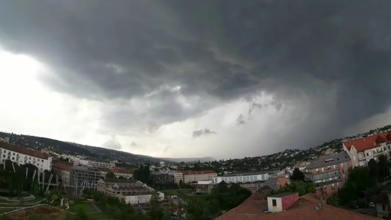 Brutális videók: ez a szupercella csapott le Budapestre pusztító erővel