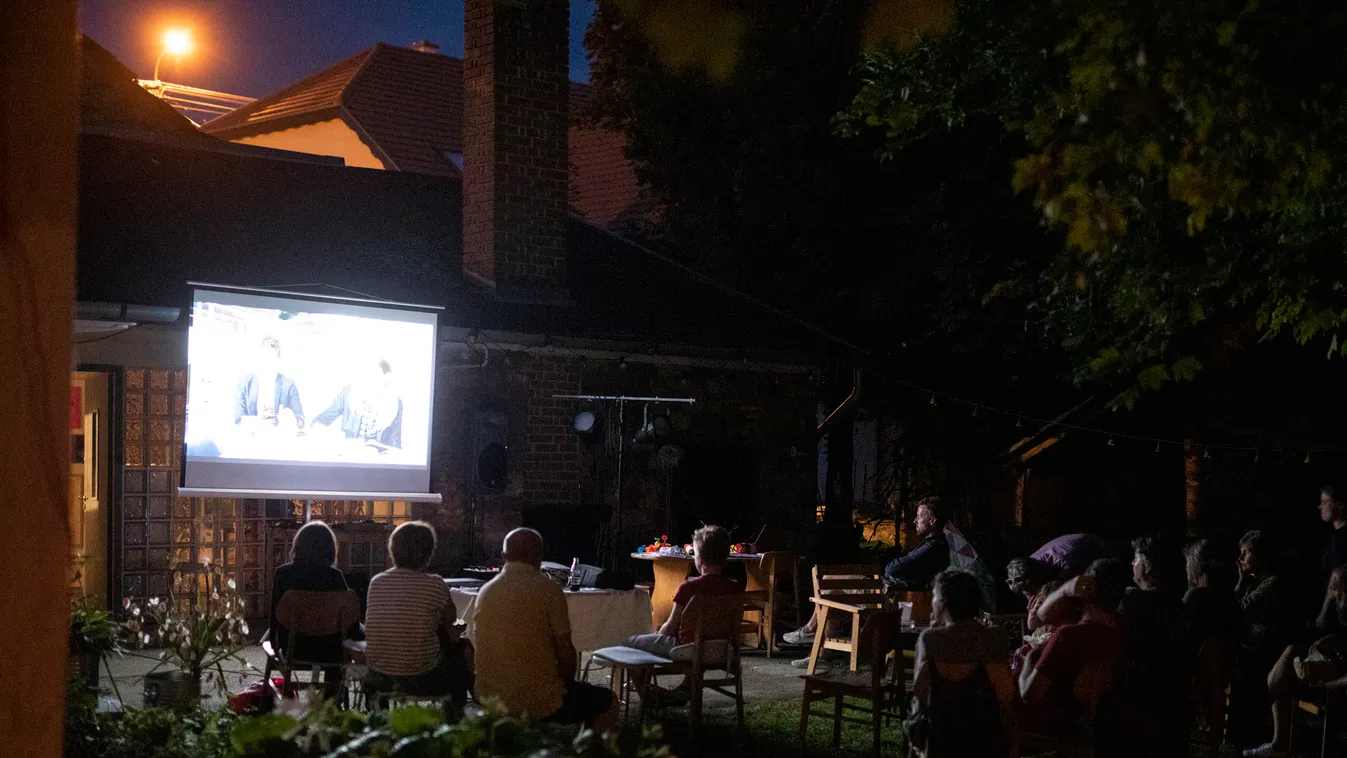 Három hétre kulturális paradicsommá változnak ezek a Balaton-parti városok