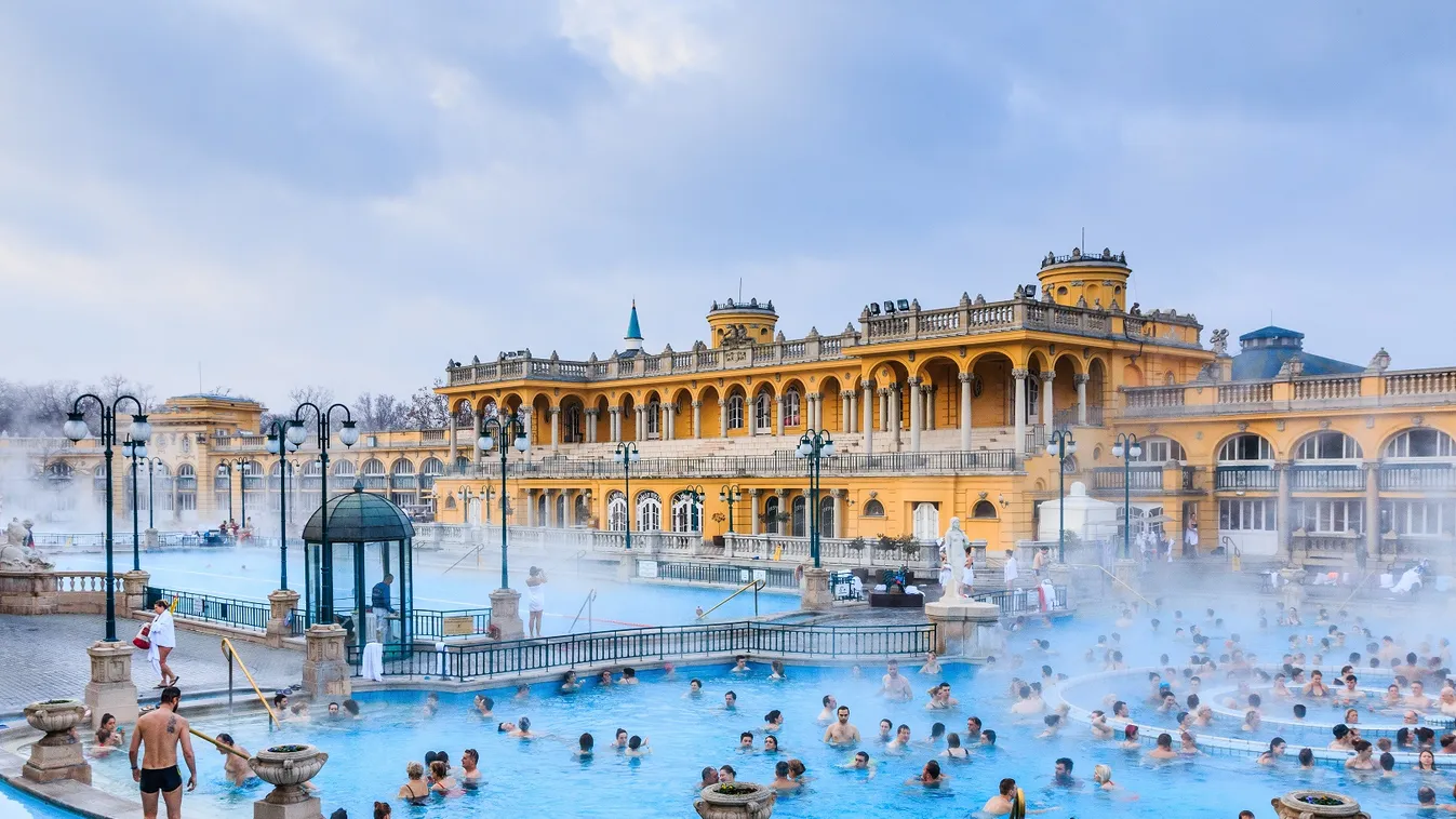 Hosszabított nyitvatartással várja több budapesti fürdő