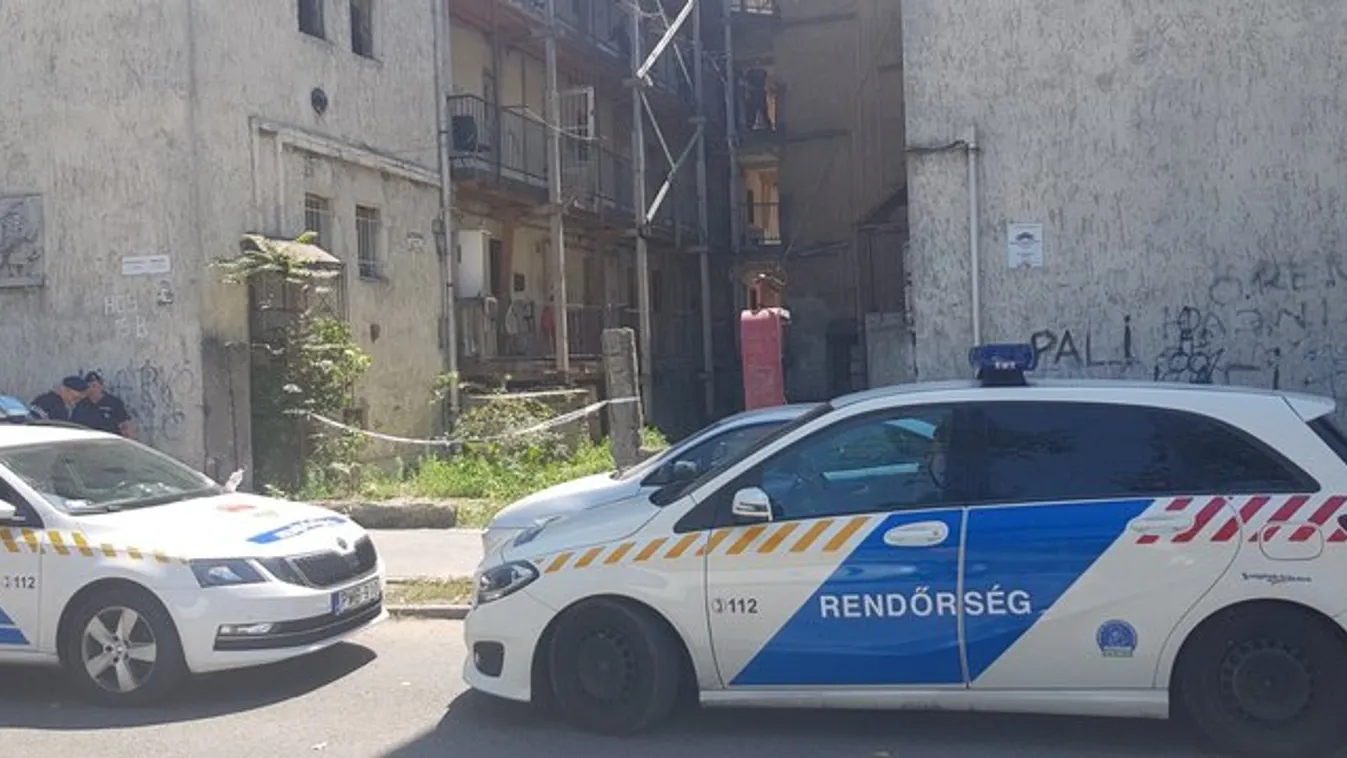 Most érkezett: halálra vert valaki egy nőt egy Hős utcai lakásban