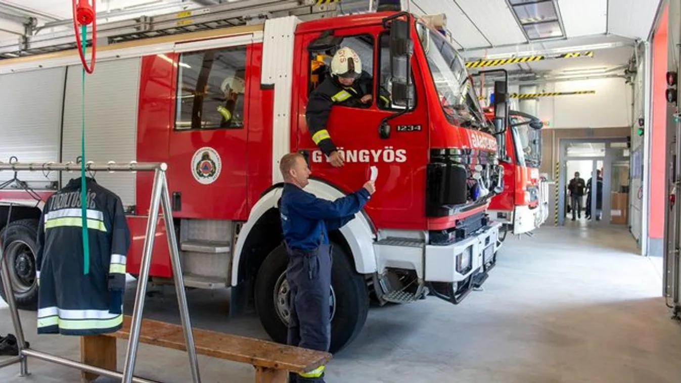 Rohantak menteni: kigyulladt egy busz a XII. kerületben
