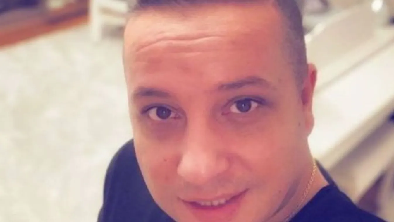 Már ilyen nagyra nőtt L.L. Junior kislánya! Cuki strandszettben fotózta