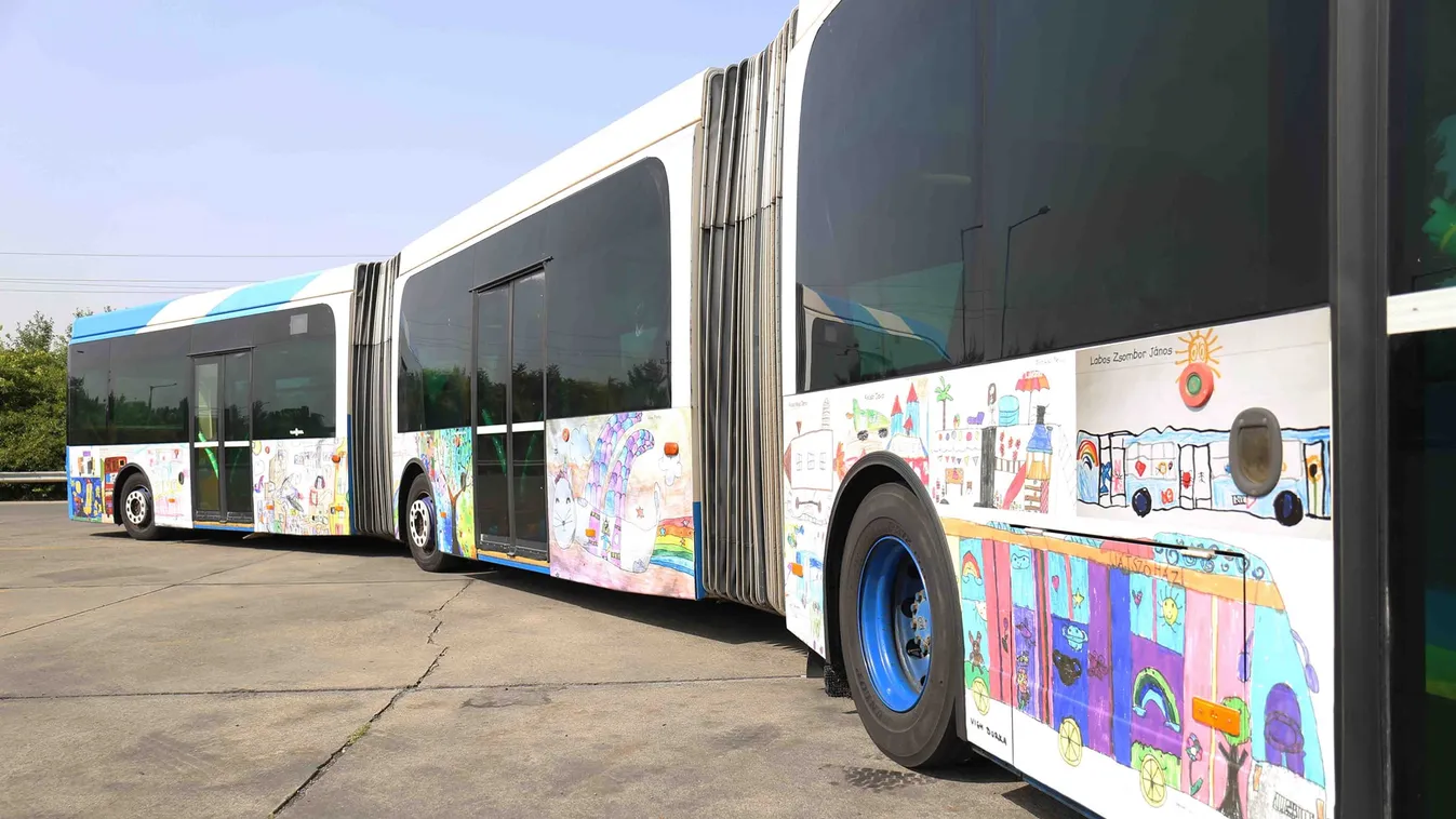 Nemsokára ezzel a játszóház-busszal is találkozhatunk a fővárosban