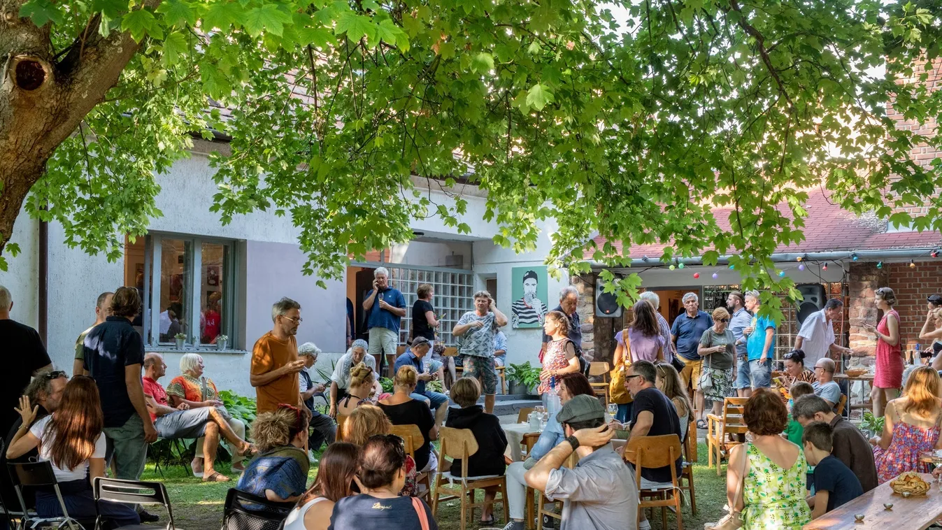 Száz képzőművésszel találkozhatunk Balatonon, a Lovason megrendezett művészeti heteken