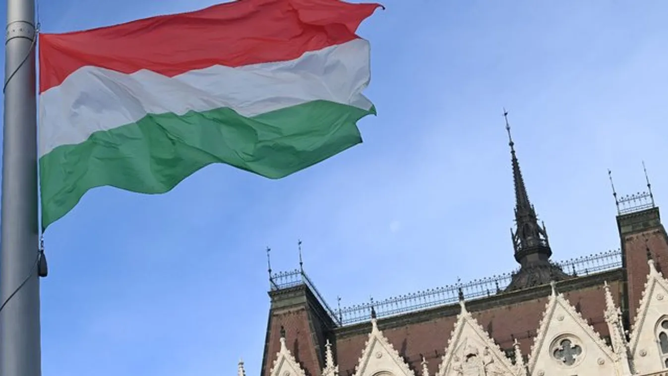 Ilyen még nem volt: az összes magyar város egyszerre jelenik meg az Alkotmány utcában