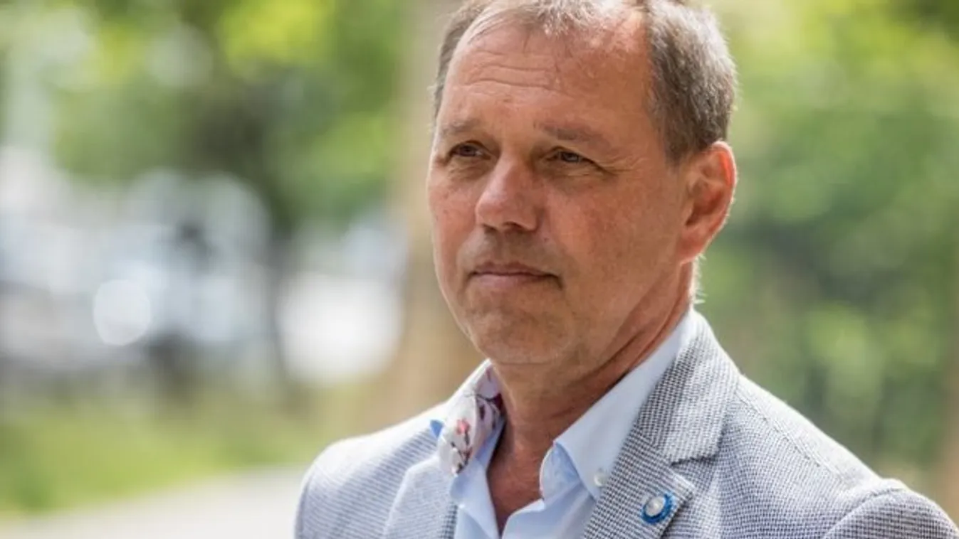 Szlávik: a delta vírusvariáns az eddigieknél nagyobb veszélyt jelent a fiatalokra