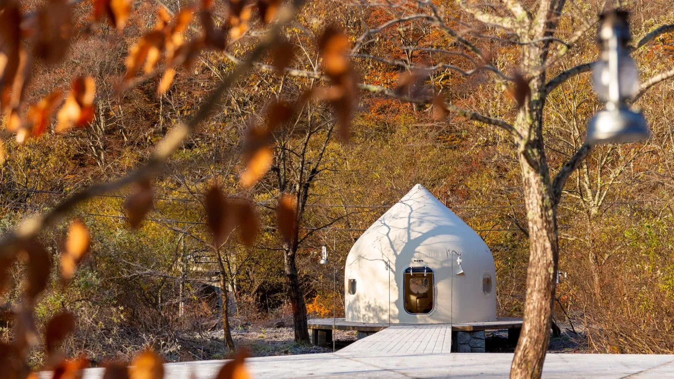 Glampingként született újjá a kopott japán vasútállomás