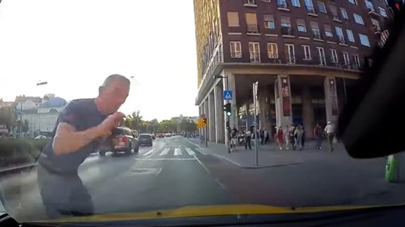 Döbbenetes felvétel: videón, ahogy elgázolnak egy férfit a Deák téren