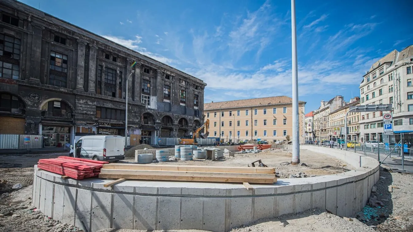Változik a forgalmi rend, megújul a faállomány a Blaha Lujza téren