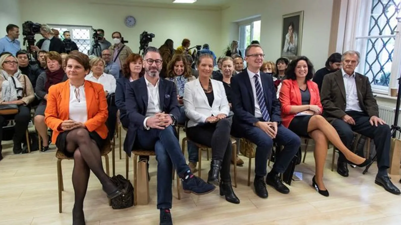 Király: Olyan Európát akarunk, ahol idős és fiatal egyaránt otthon van!