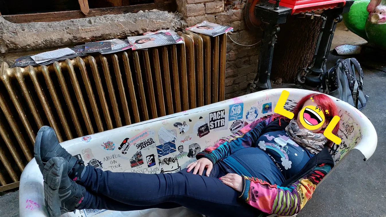 Négy gyerek mellett nem annyira nyugis a babavárás